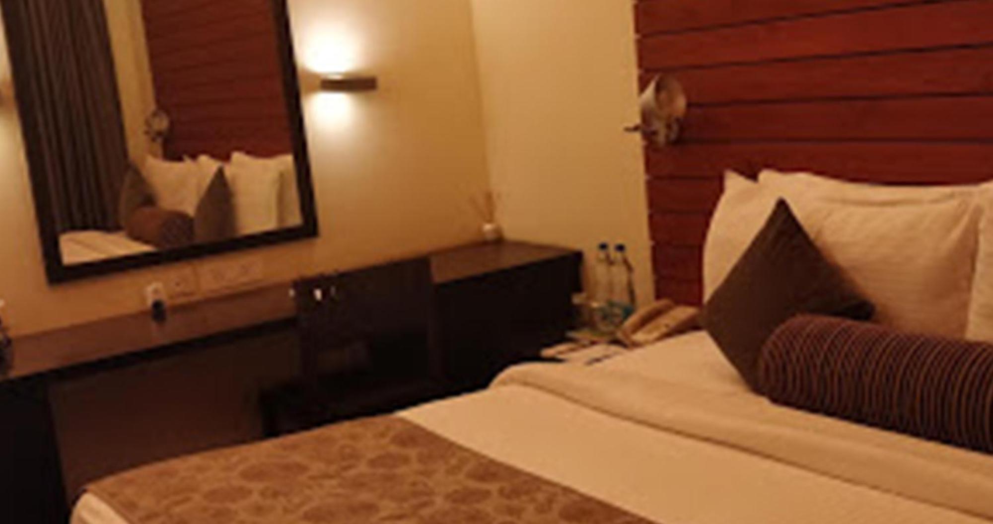 The Golkonda Resort And Spa 하이데라바드 외부 사진
