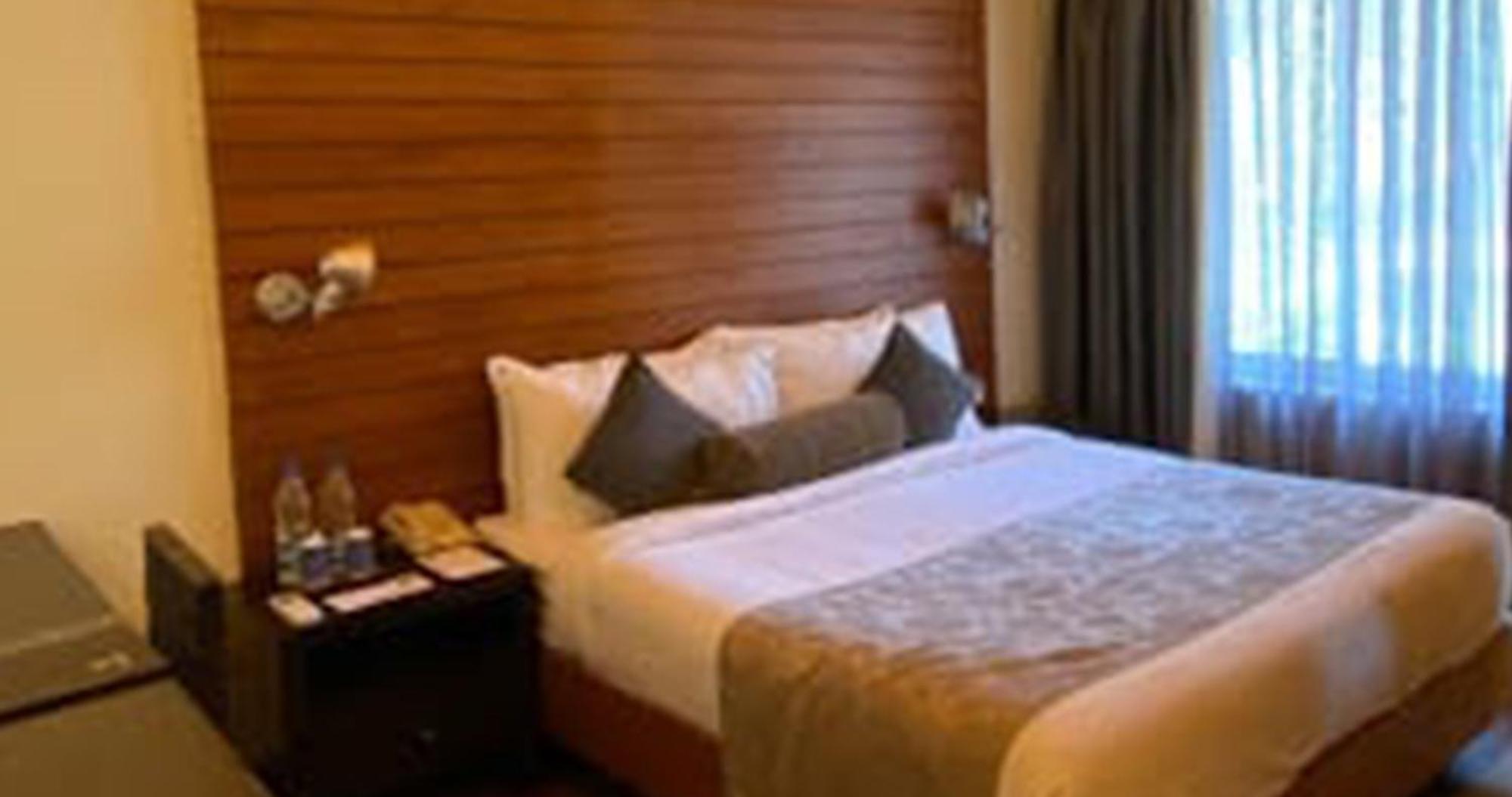 The Golkonda Resort And Spa 하이데라바드 외부 사진