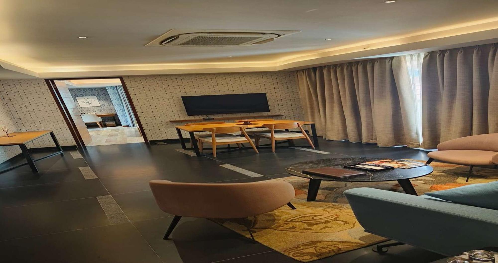 The Golkonda Resort And Spa 하이데라바드 외부 사진